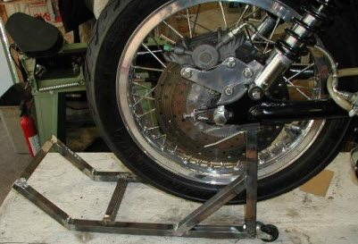 Old Britts - Commando Pit Stand.jpg